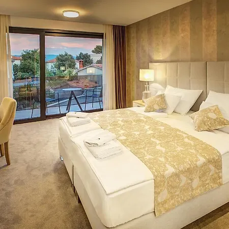 Hotell Maritime Krk Town